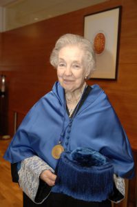 One of the last events she attended, was the ceremony in which Margaret Geller was honored with the Doctor Honoris Causa award by Rovira i Virgili University (published by permission of Rovira i Virgili University).