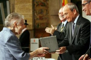 Maria Assumpció Català received the Creu de Sant Jordi award in april 2009 (photo by Jordi Bedmar).