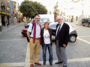 Amb Teresa Tarazona i Ramon Maria Masalles a Mataró (octubre 2006). Jornades científiques d'homenatge al Dr. Montserrat organitzades per la Secció de Ciències Naturals del Museu de Mataró. Foto L. Villar.