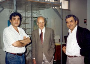 Manel Chiva with Dr. Max Perutz (Nobel Prize in Chemistry 1962) and with Dr. Joan Antoni Subirana. (Barcelona, ??1991).