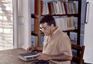 Manel Chiva in Trinidad (Cuba, 2002).