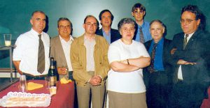 Amb el tribunal de tesi de Santiago Garcia-Vallvé. Delegació a Tarragona de la Universitat de Barcelona (1999).