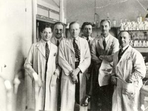 Duran Reynals with Professor James B. Murphy's team at the Rockefeller Institute in New York around 1930.