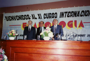 Jaume Porta, Nicolás Aguilera i Francisco Velasco, a la cerimònia d'inauguració de l'XI Curs Internacional d'Edafologia 1993 a Mèxic (Fotografia de N. García).